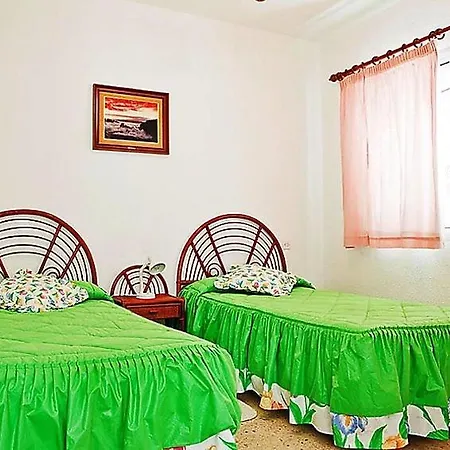 Sleeps 4 Pool Wifi * Callao Salvaje